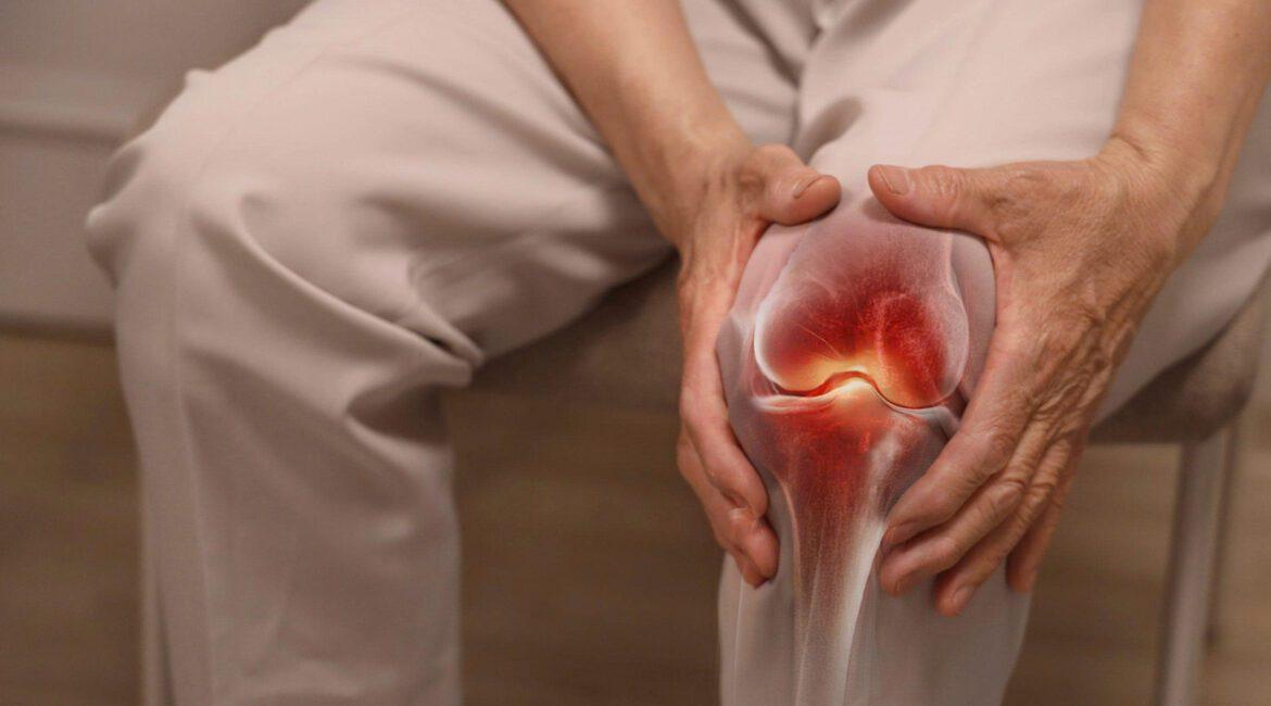 Thoái hóa khớp gối gây đau, cứng khớp và hạn chế vận động